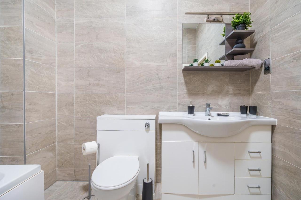Spacious City Centre Apartment - Sleeps 8 Liverpool Esterno foto