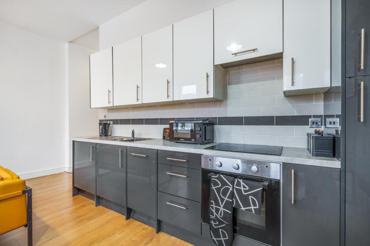 Spacious City Centre Apartment - Sleeps 8 Liverpool Esterno foto