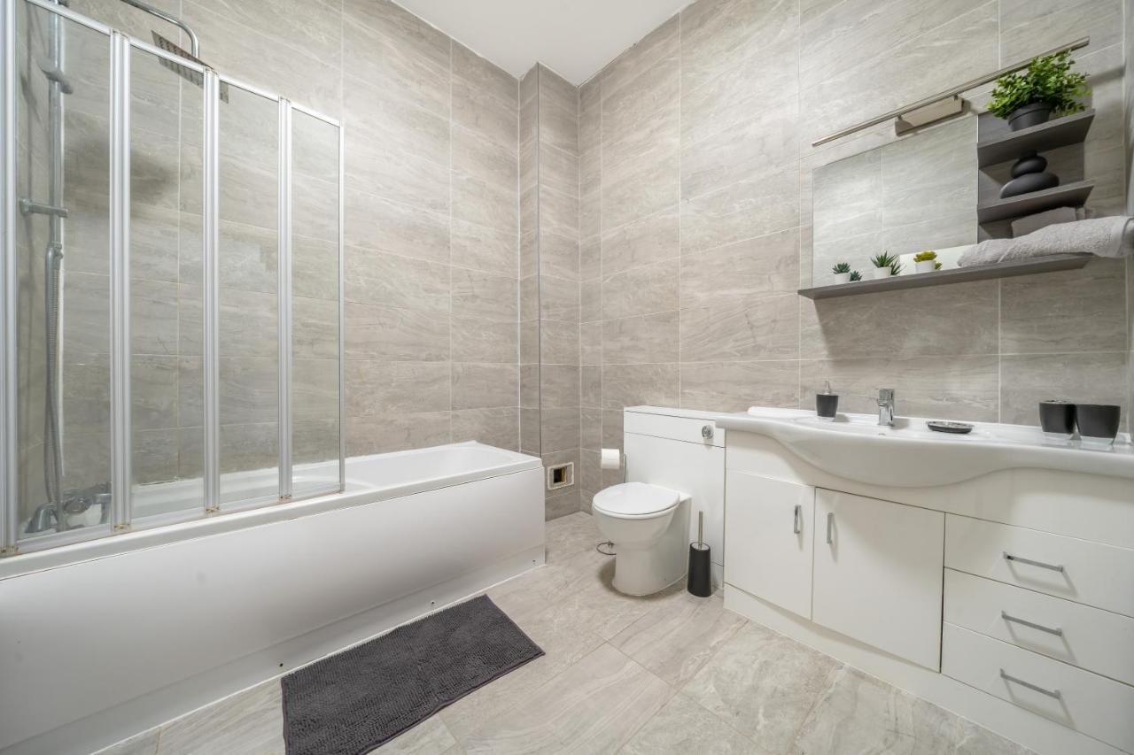 Spacious City Centre Apartment - Sleeps 8 Liverpool Esterno foto